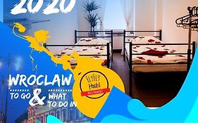 FlyFly Hostel